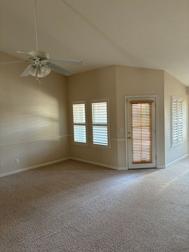 Foto del edificio - 3 Bedroom 2 Bath Home