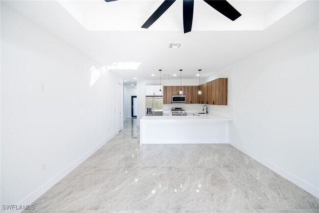 Foto del edificio - 926-926 Countess Ave