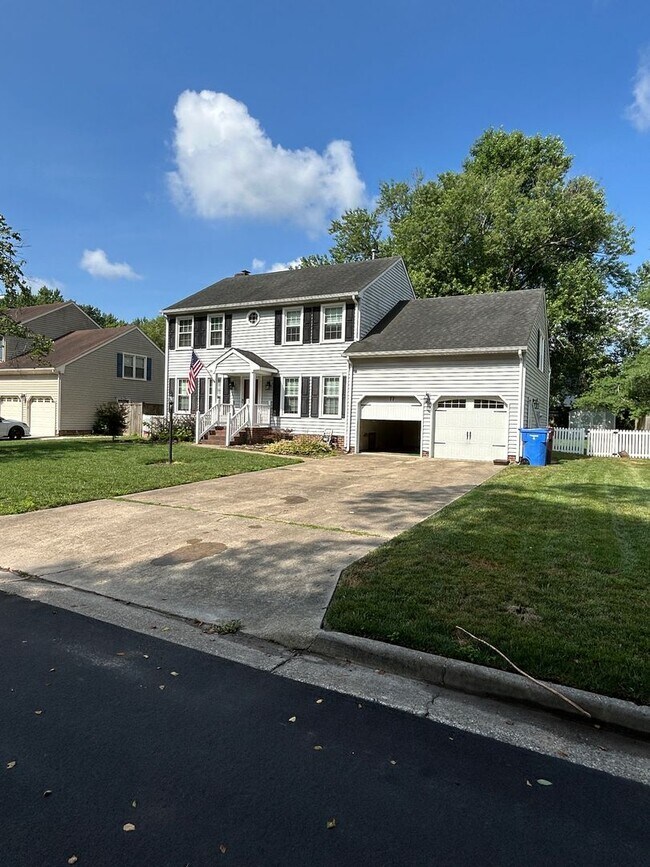 Foto del edificio - 4BD/2.5BA in Albemarle Acres Neighborhood ...