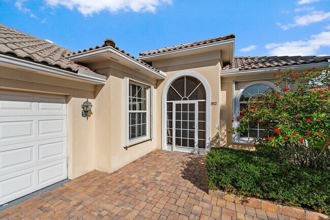 Building Photo - 8120 SE Paurotis Ln
