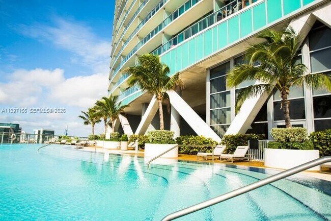 Foto del edificio - 888 Biscayne Blvd