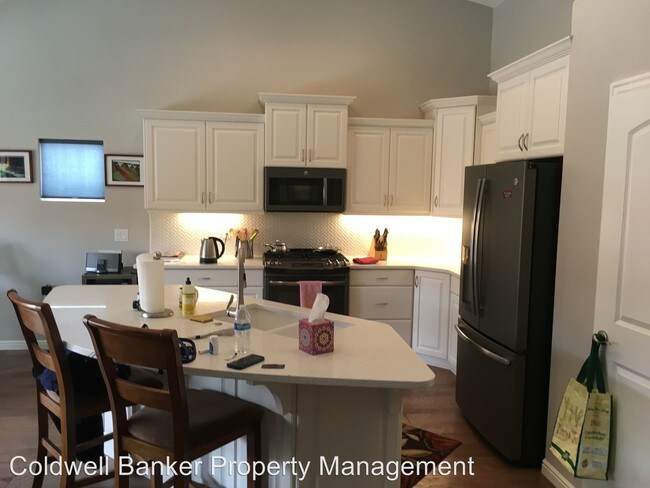 Building Photo - 1390 Morane Manor Dr