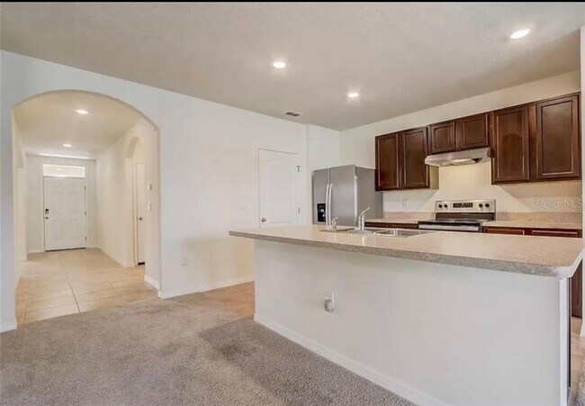 Foto del edificio - 292 Sofia Ln