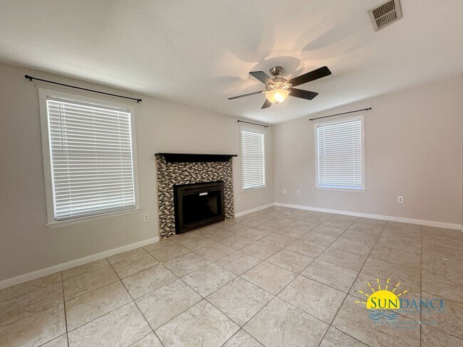Foto del edificio - Charming Updated Home Minutes from Hurlbur...