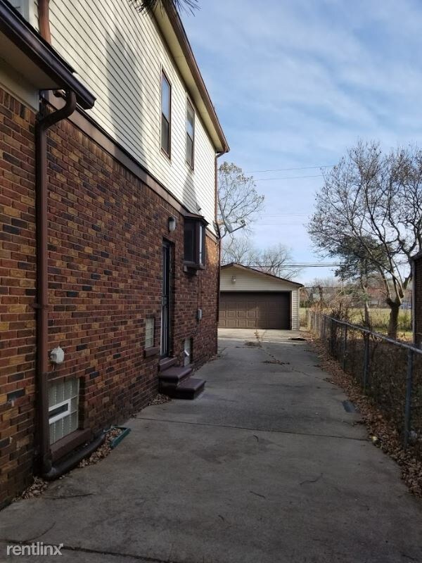 Building Photo - 4326 Yorkshire Rd