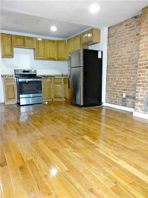 Building Photo - 427 E 118th St