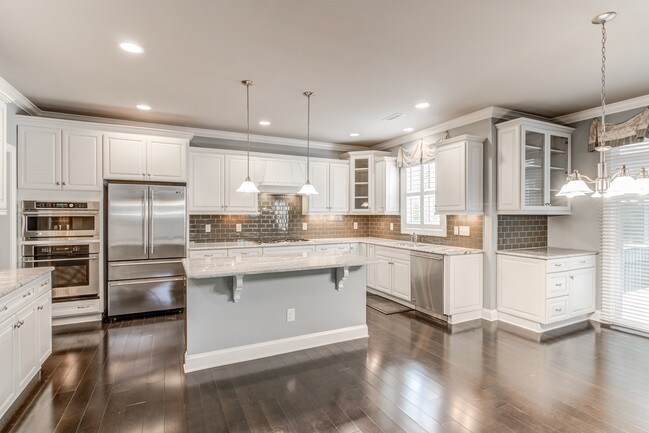 Building Photo - 112 Buxtonwood Pl