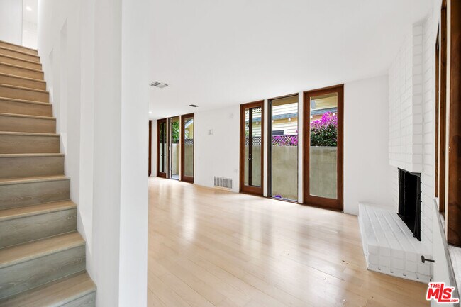 Foto del edificio - 110 Dudley Ave