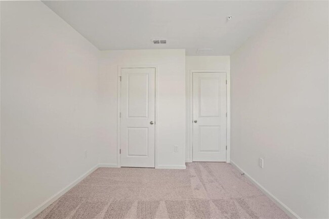 Building Photo - 541 Magnolia Cir