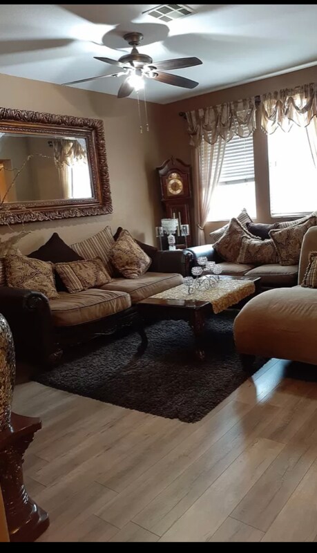 Foto principal - 756 Portside Pl