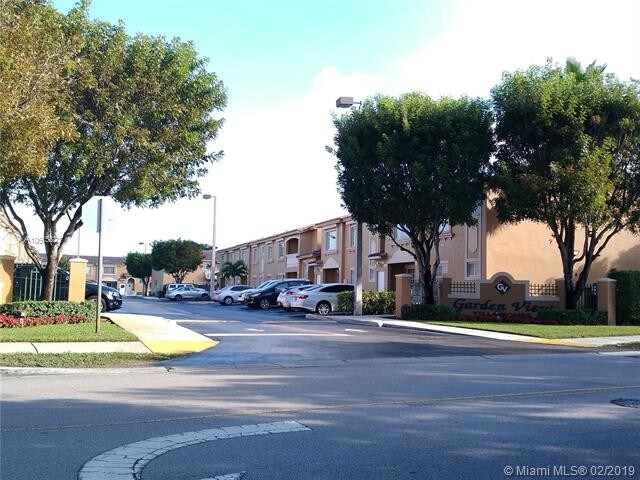 homes for rent in hialeah fl 33015
