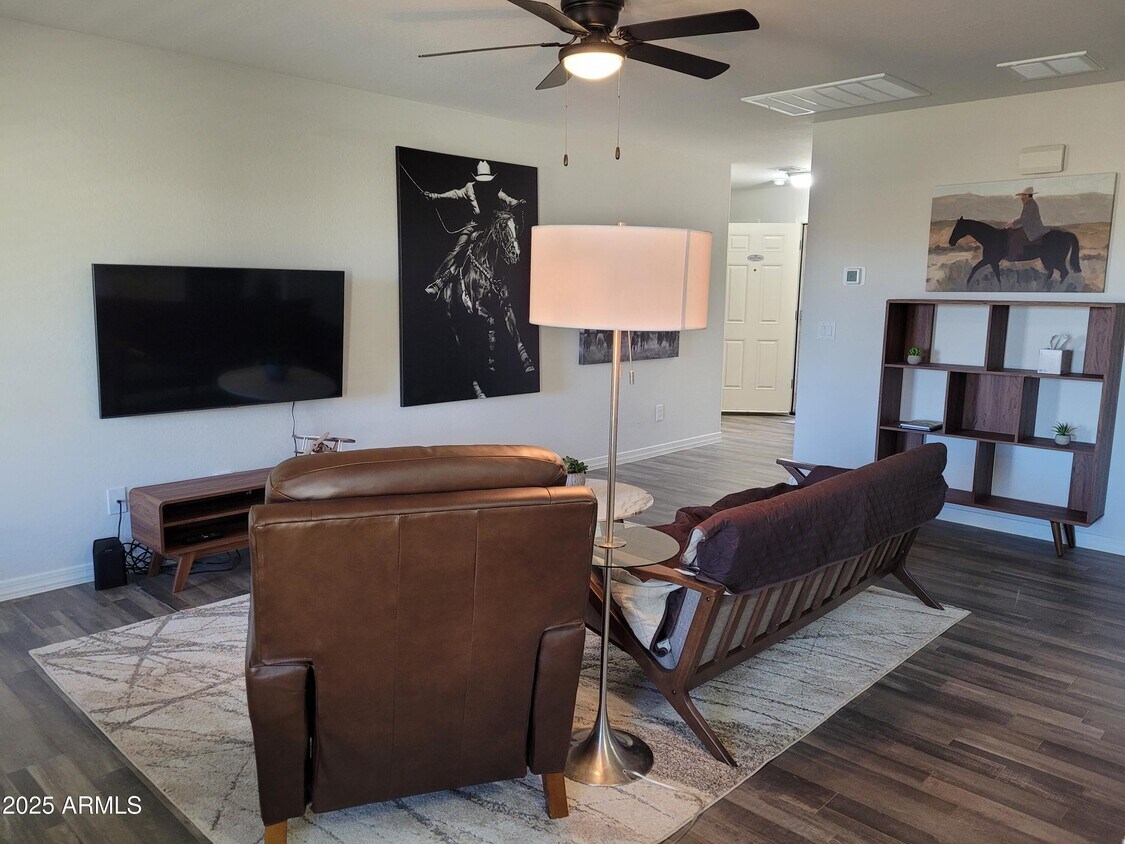 Foto principal - 70 W Cottonwood Ln