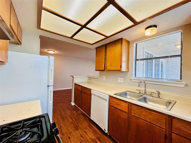 Building Photo - 9221 Kempler Dr