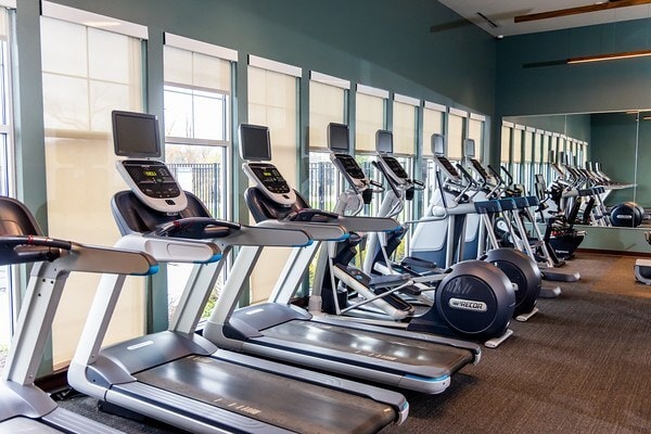 Building Photo - The Lakes of Valparaiso