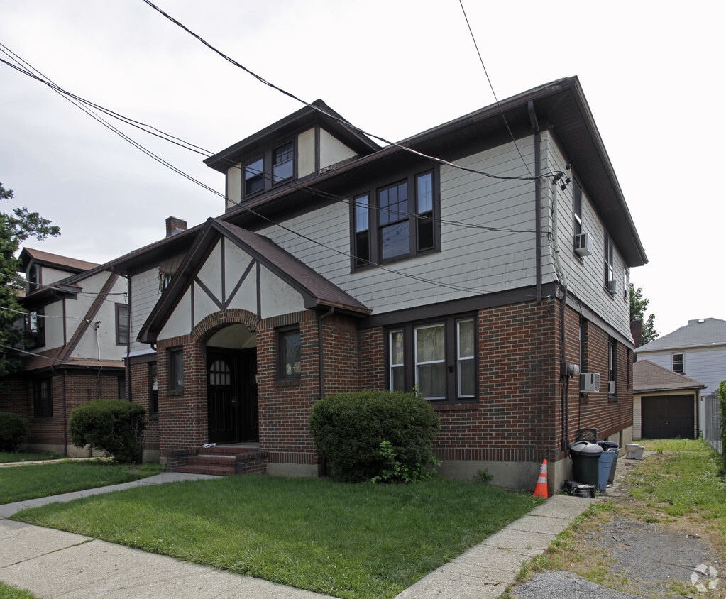 89 Willowbrook Rd, Staten Island, NY 10302 Apartments in Staten