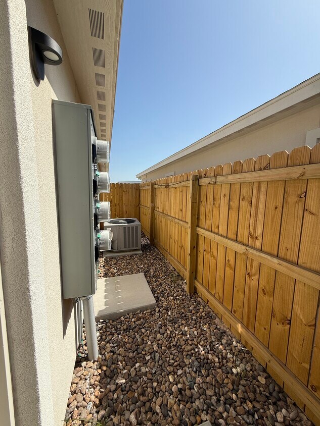 Foto principal - 5308 Vision St