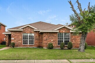 Building Photo - 705 Pine Hollow Dr