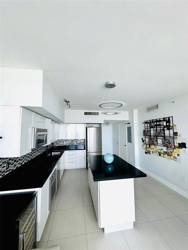 Foto del edificio - 92 SW 3rd St