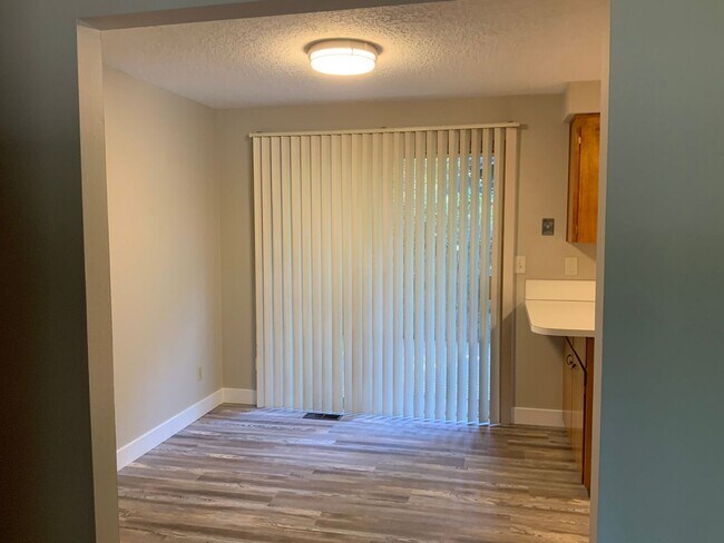 Foto del edificio - *15 days free rent!* Charming Mid-Century ...
