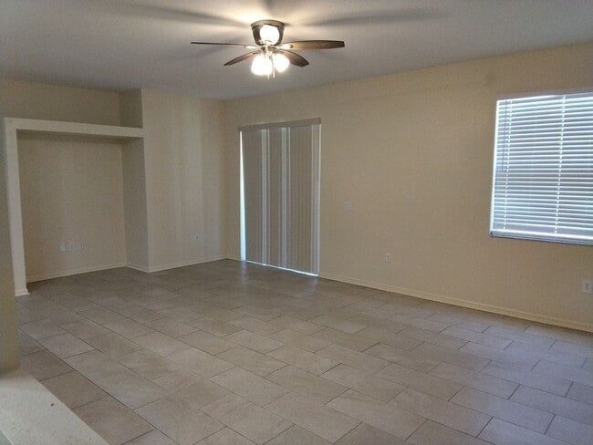 Building Photo - 554 Reddicks Cir