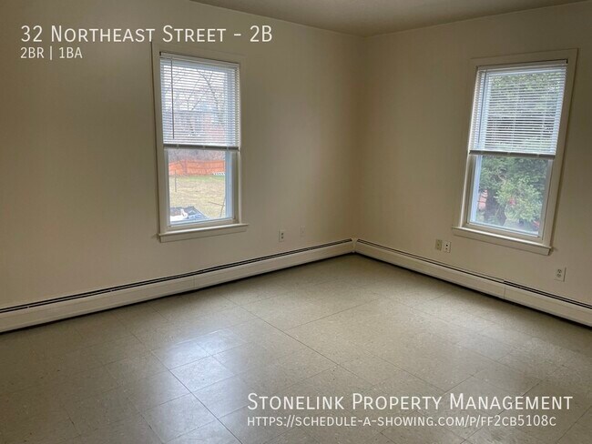 Foto del edificio - 32 Northeast Street