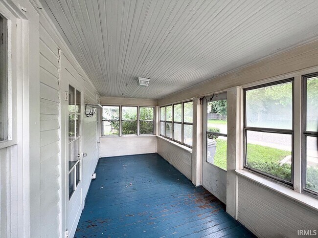 Foto del edificio - 410 E Hillside Dr