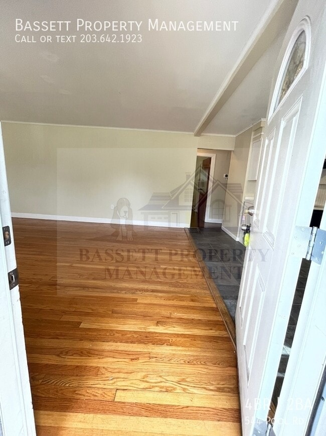 Building Photo - 544 Pool Rd