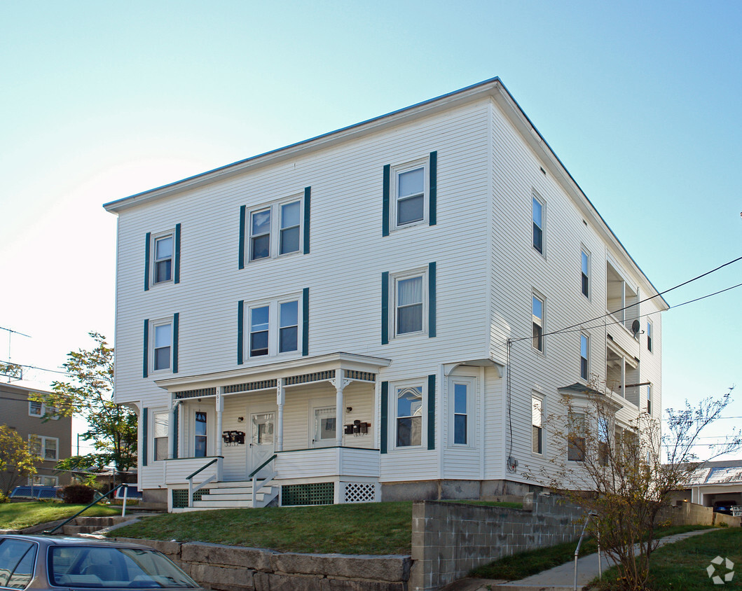 Primary Photo - 559-561 Silver St