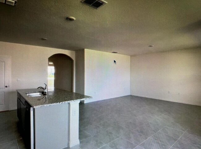 Building Photo - 2522 Sandy Crk Ln