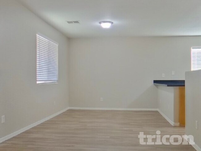 Building Photo - 1641 S 233rd Ln