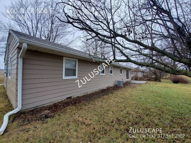 Building Photo - Beautiful 3 bed/1 bath ranch w/ attached g...