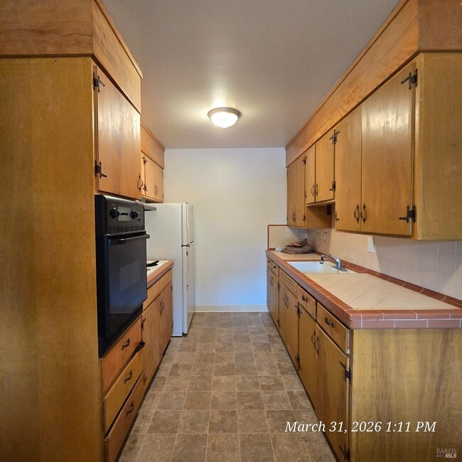 Foto del edificio - 786 Lovers Ln