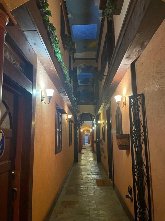 Foto del edificio - 7320 Madison St