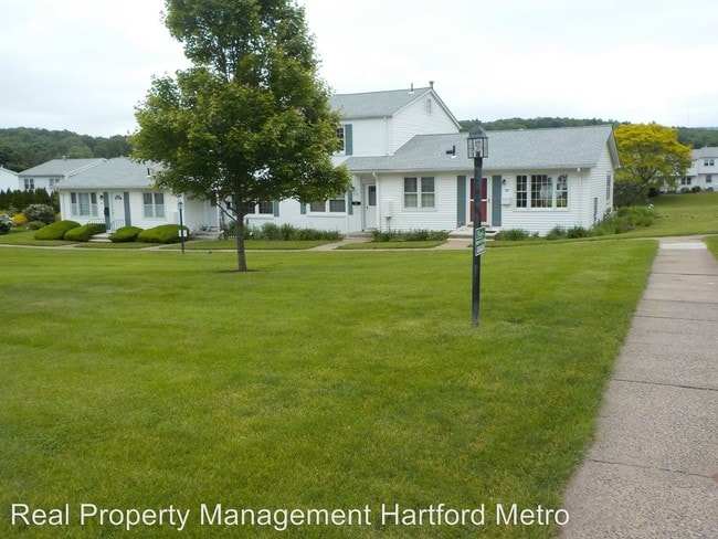 Building Photo - 2 br, 2 bath House - 9 Ambassador Dr Unit C