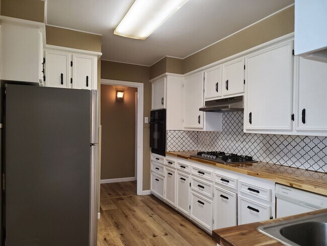Foto del edificio - Great Cottage Style Rental!