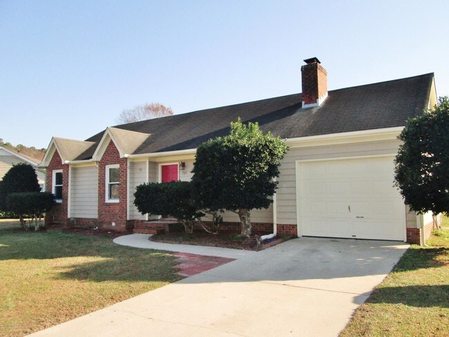 Building Photo - 703 Mallard Dr