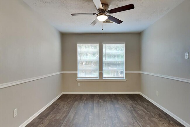 Building Photo - 46 Berryfrost Ln