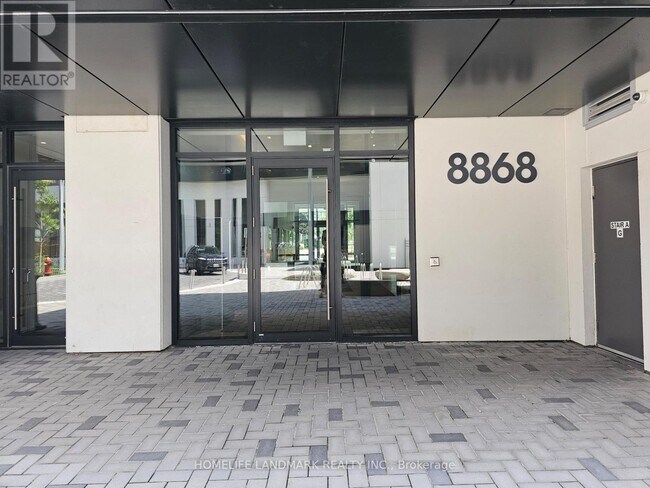 Photo du bâtiment - 8868 Yonge St
