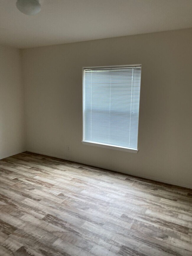 Foto del edificio - New 3 bedroom, 2 bath home