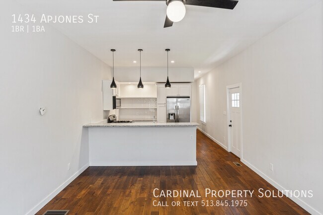 Foto del edificio - Cozy 1 Bedroom House with Basement!