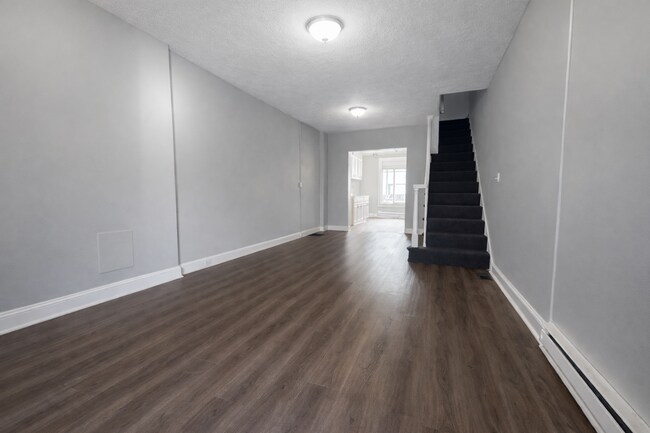 Foto del edificio - Three Bedroom Home In Baltimore City