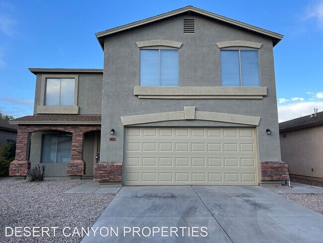 Building Photo - 4 br, 2.5 bath House - 1022 E Renegade Trail