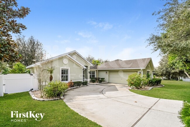 Building Photo - 2178 Chickadee Dr