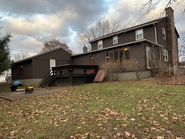 Building Photo - 98 Dennison Hill Rd