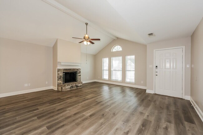 Building Photo - 8500 Cove Meadow Ln