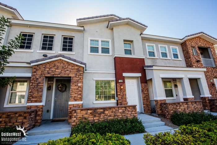 Primary Photo - Charming 2Bdm 2Ba Townhome in Centennial H...