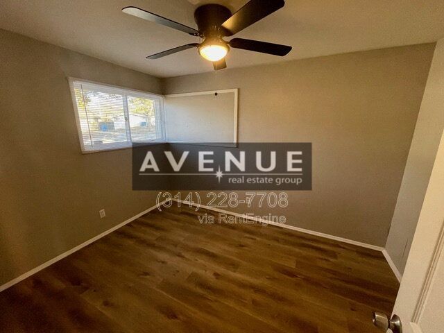 Foto del edificio - 8330 Woodhurst Dr