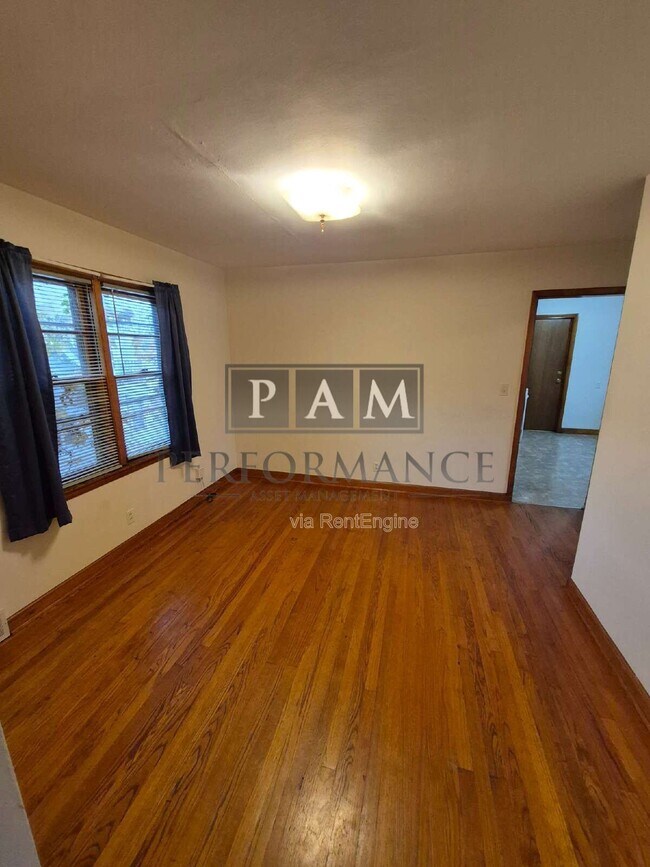 Foto del edificio - 328 N 68th St