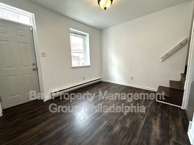 Building Photo - 1037 Crease St