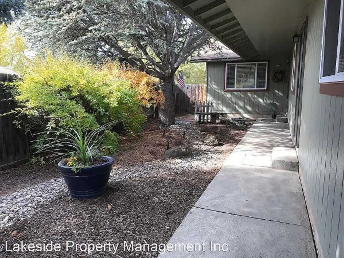 Primary Photo - 2 br, 1 bath House - 1218 Summers Lane